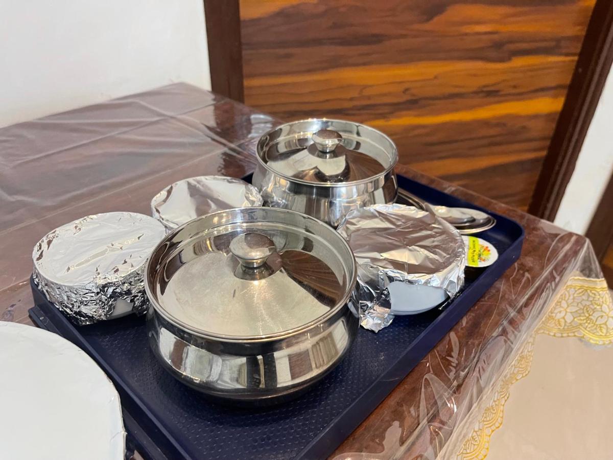 Homestay Comforts 500M From Amritsar Airport Exterior foto