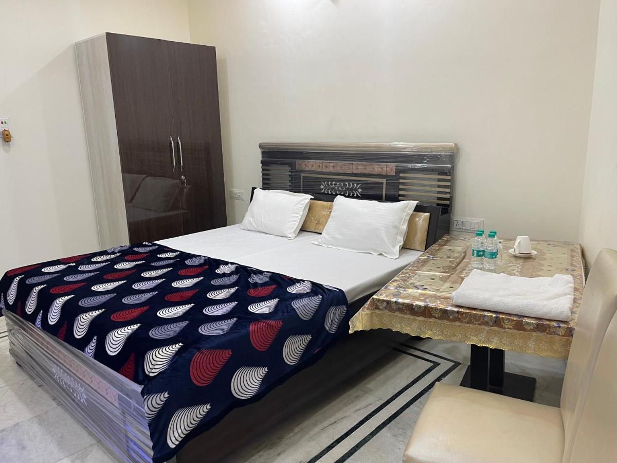 Homestay Comforts 500M From Amritsar Airport Exterior foto