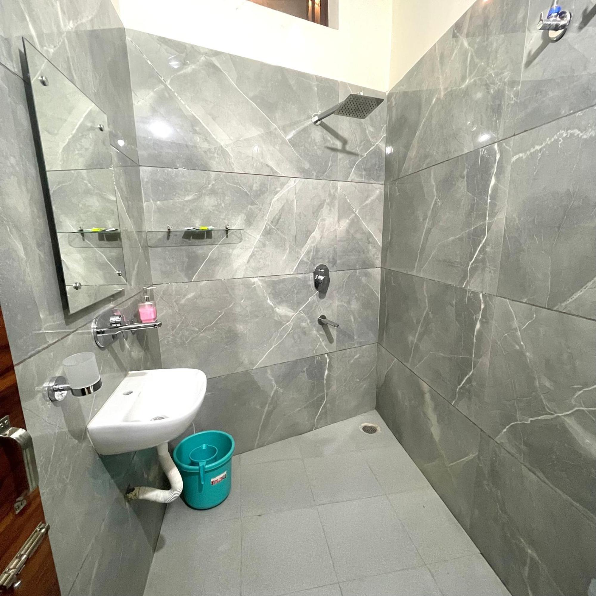 Homestay Comforts 500M From Amritsar Airport Exterior foto