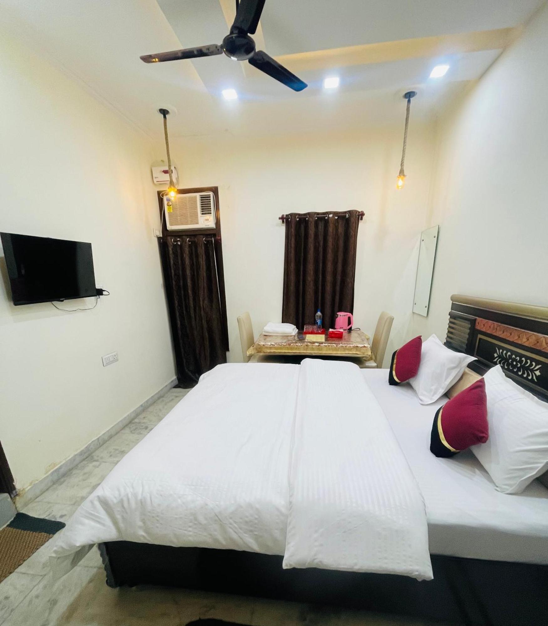 Homestay Comforts 500M From Amritsar Airport Exterior foto